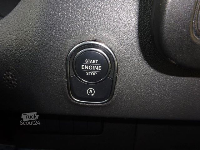 Refrigerator body van MERCEDES-BENZ Sprinter III 317 CDI Kühlkoffer