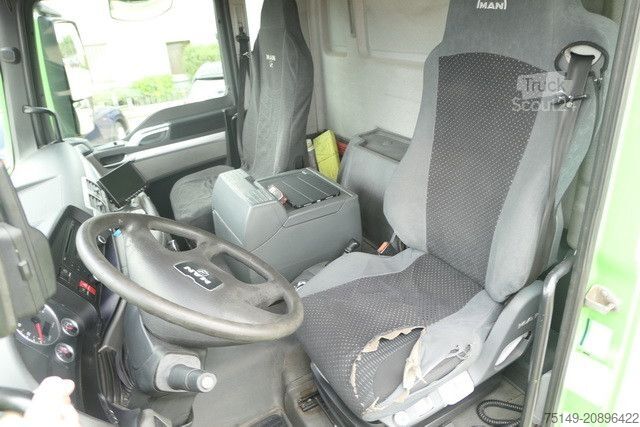 Βυτιοφόρο φορτηγό MAN 26.400 TGS 6x2, Esterer, Unten- u. Obenbefüllung