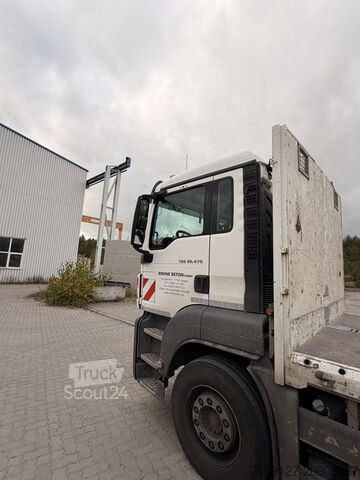 Camion plateau MAN L.2007.46.003