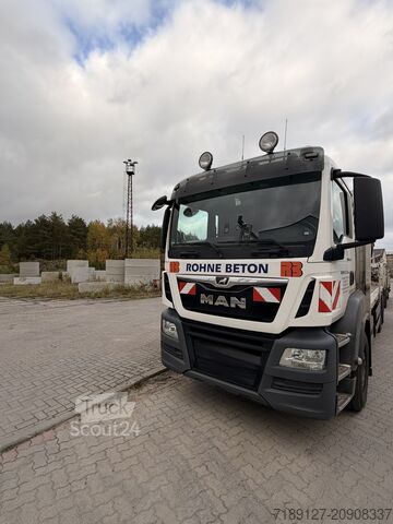 Camion plateau MAN L.2007.46.003