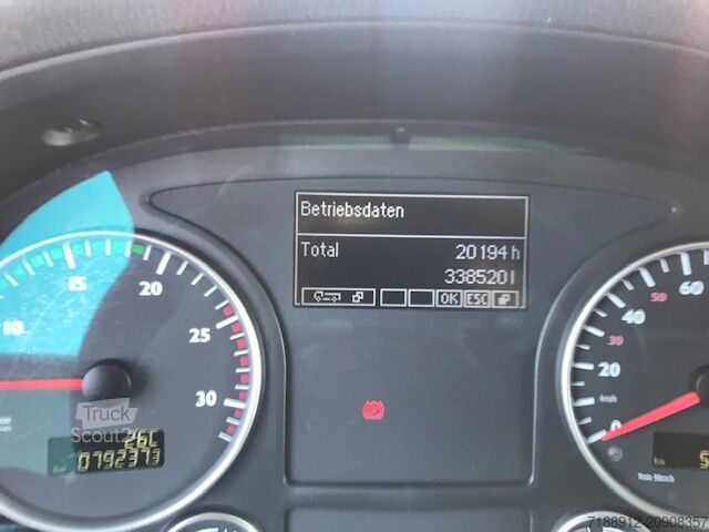 Caminhão com chassi intercambiável e braço de elevação oscilante MAN TGX 26.480 6x2-2 LL