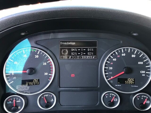 Caminhão com chassi intercambiável e braço de elevação oscilante MAN TGX 26.480 6x2-2 LL