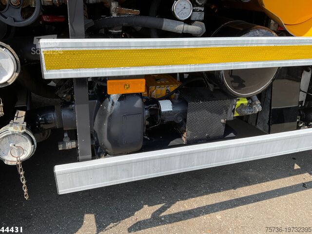 Засмукващо превозно средство Mercedes-Benz AXOR 2533 Euro 5 Koks Combi