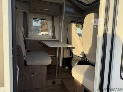 Daļēji integrēta kemperis Carado T 338 Hubbett/Safety Paket uvm