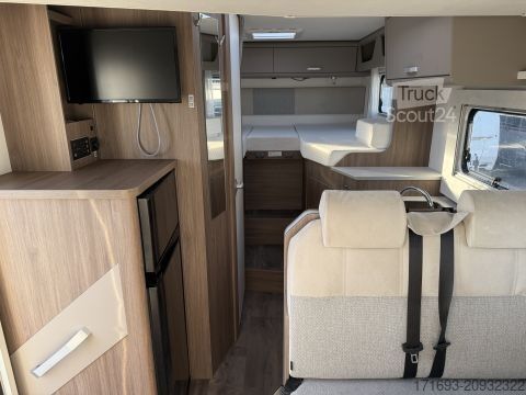 Daļēji integrēta kemperis Carado T 338 Hubbett/Safety Paket uvm