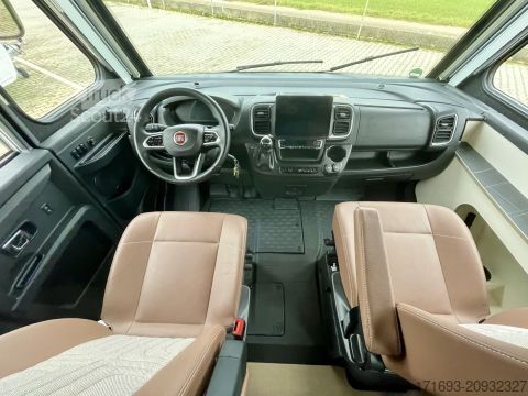 Integriertes Wohnmobil Bürstner Lyseo I 690 G Harmony Line MESSE ANGEBOT ON TOP