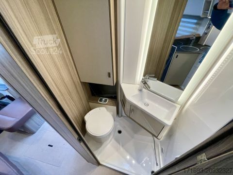 Integriertes Wohnmobil Bürstner Lyseo I 690 G Harmony Line MESSE ANGEBOT ON TOP