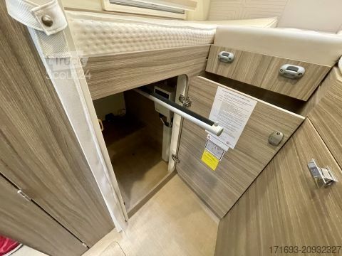 Integriertes Wohnmobil Bürstner Lyseo I 690 G Harmony Line MESSE ANGEBOT ON TOP