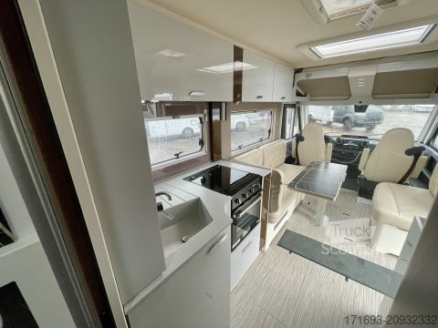 Integrált lakóautó Bürstner Elegance I 910 G UVP 231.386 Euro! VOLL