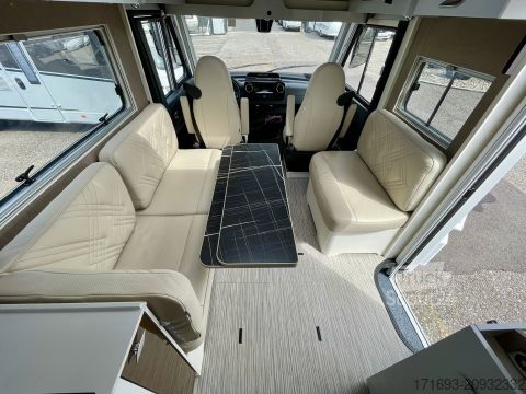 Integrált lakóautó Bürstner Elegance I 910 G UVP 231.386 Euro! VOLL