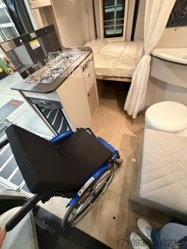 Kamper Bürstner Lineo C 550 barrierefrei mit Kassettenlift