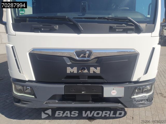 Box body MAN TGL 12.250 4X2 12tonner 1500kg Ladebordwand Aut...