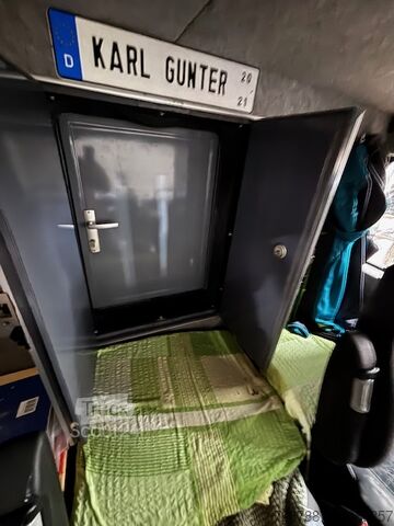 Camper truck Mercedes Benz 917 AF 4x4