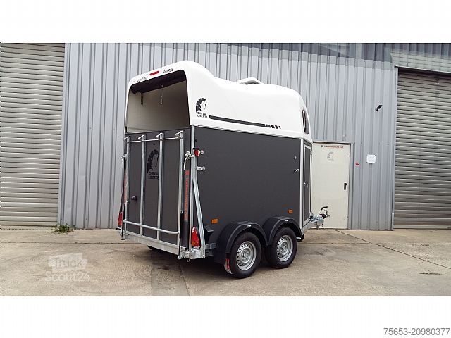 превозвач на добитък Other Cheval Liberte Gold First Sattelkammer Aluboden 100km/H Fahrwerk verfügbar