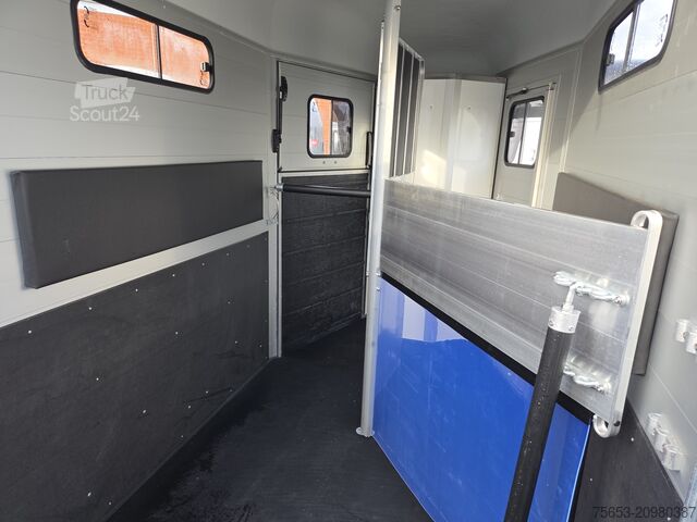 At taşıma römorku Cheval Liberté Touring Country 2,6t blue Sattelschrank