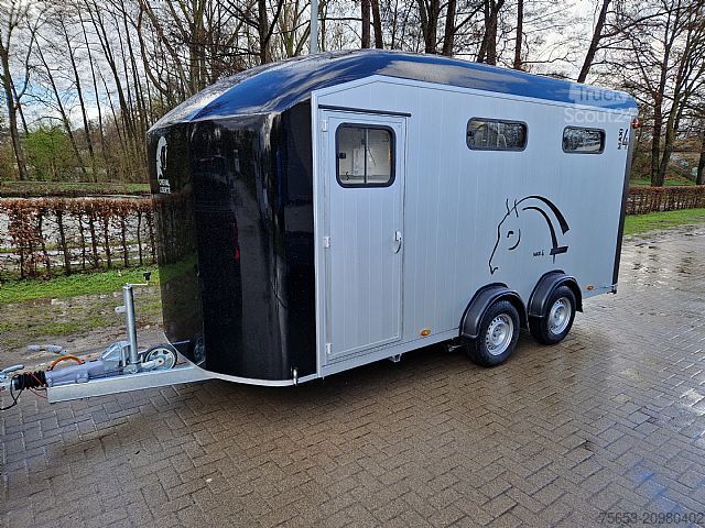 At taşıma römorku Cheval Liberté Maxi 4 3500kg Pullman verfügbar