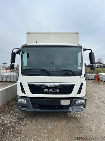 Vrachtwagen met bakwagen MAN TGL 8.180