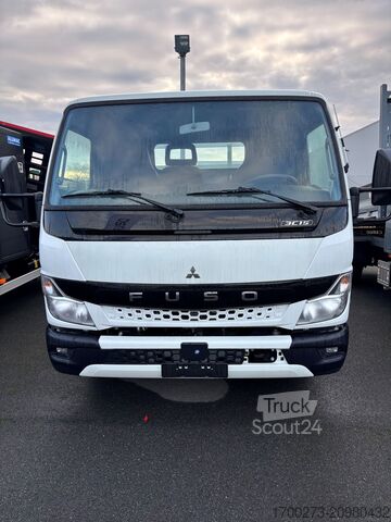 Fourgon pick-up Fuso 3C15