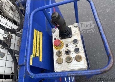 Etape de lucru foarfece Holland Lift Combistar N-265EL13 4WDS Elektro 28m