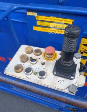 Etape de lucru foarfece Holland Lift Combistar N-265EL13 4WDS Elektro 28m