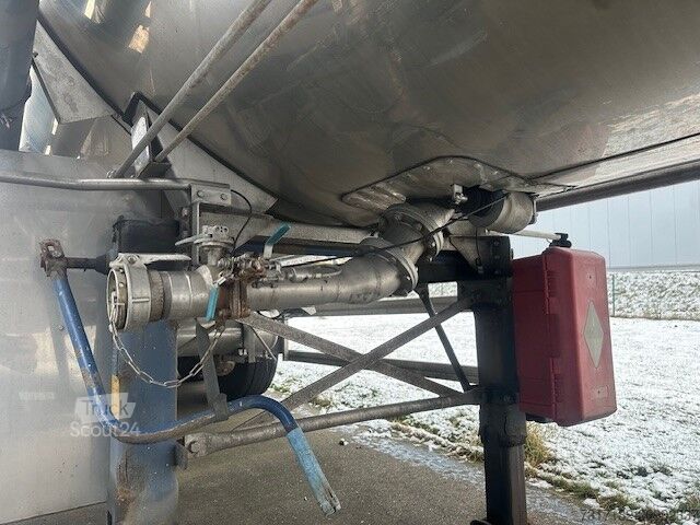 полуприцеп-цистерна Lag 4 Kammer- Tankauflieger