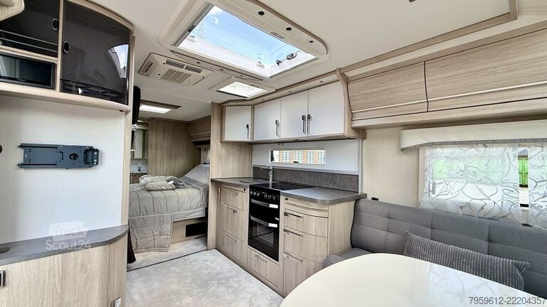 Lakókocsi KABE Royal 740 TDL KS