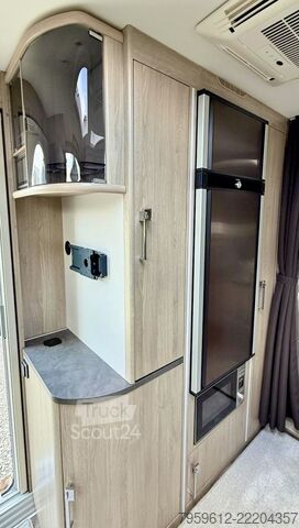 Lakókocsi KABE Royal 740 TDL KS