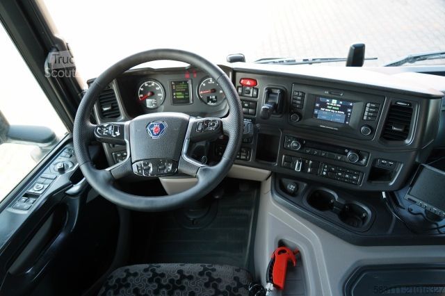 Tracteur routier standard SCANIA P 450 / RETARDER / HYDRAULIKA / NISKA KABINA  