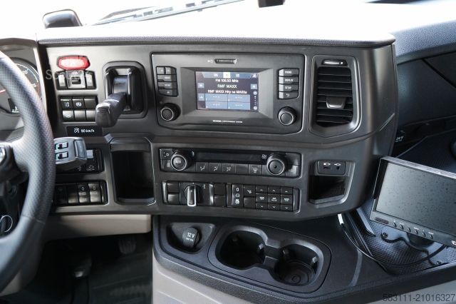 Tracteur routier standard SCANIA P 450 / RETARDER / HYDRAULIKA / NISKA KABINA  