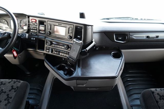 Standard tractor unit SCANIA R 450 / RETARDER / HYDRAULIKA / I-PARK COOL / AL