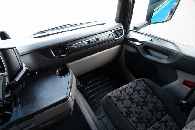 Standard tractor unit SCANIA R 450 / RETARDER / HYDRAULIKA / I-PARK COOL / AL