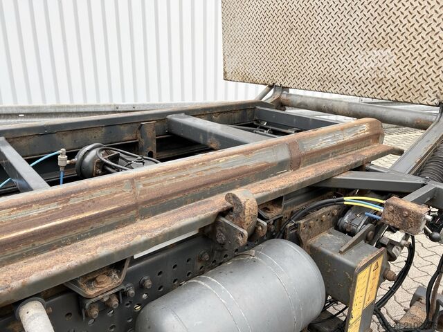 Avolava kuorma-auto Mercedes-Benz Actros 2645 6x2 Actros 2645 6x2, Retarder, Liftachse, AWL, Hiab LBW
