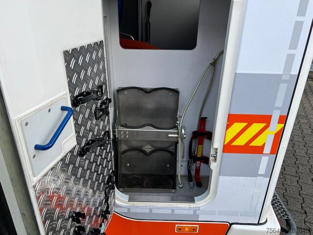 Bestelwagen Mercedes-Benz Sprinter 313 CDI 4x2 Sprinter 313 CDI 4x2, Rettungswagen