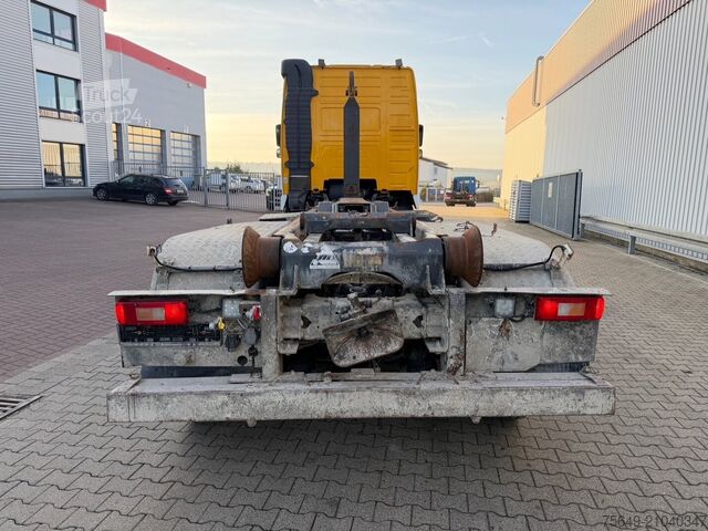 Camion benne à bras amovible  FH 420 6x2-4 FH 420 6x2-4, Lenk-/Liftachse, Motorabtrieb