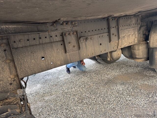 Camion frigorifique Iveco 140 E 28 Tief Kühl Thermoking 7,8 m LBW