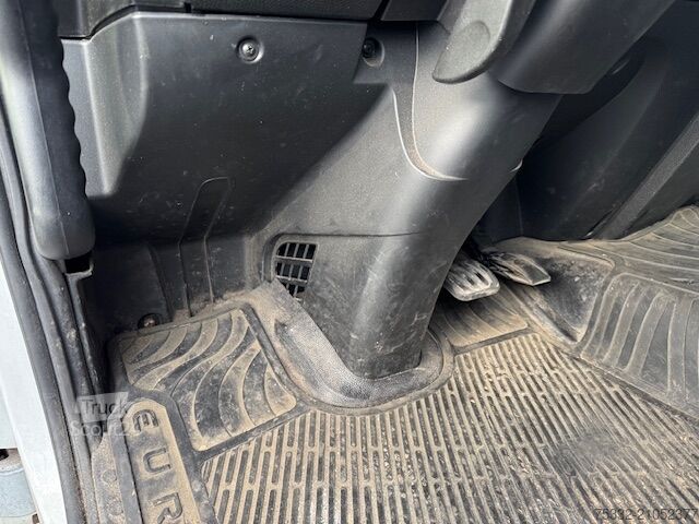 Camion frigorifique Iveco 140 E 28 Tief Kühl Thermoking 7,8 m LBW