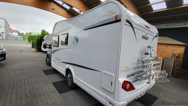Halvintegreret autocamper KNAUS Sky Wave 650 MF, Solar, SAT, erst 56t km