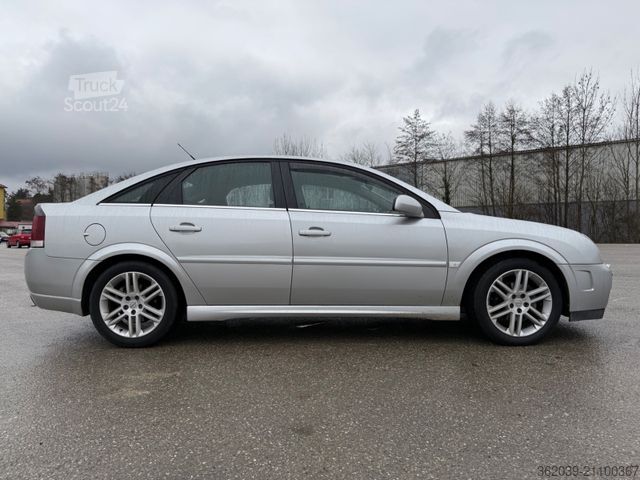 Minibus OPEL Vectra C Lim. GTS wie neu sehr gut erhalten