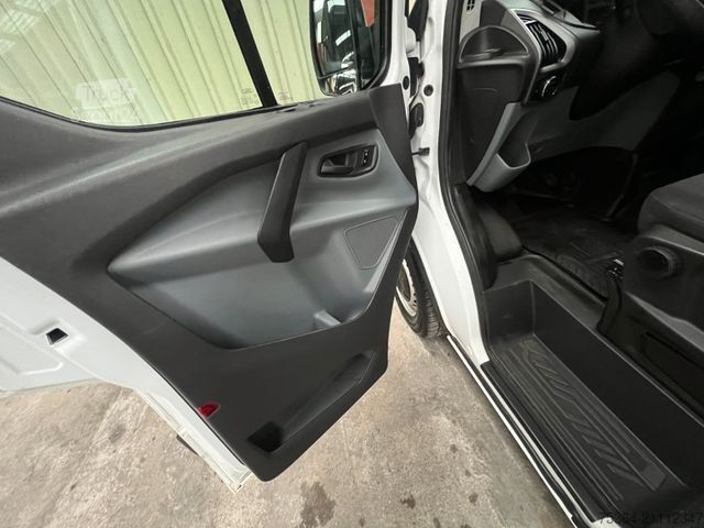 Kleinbus FORD Transit Custom 2.0 TdCi L1H1 9Sitze Motor Defect
