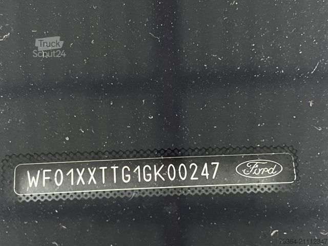 Kleinbus FORD Transit Custom 2.0 TdCi L1H1 9Sitze Motor Defect