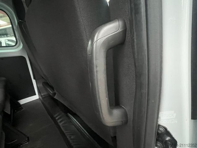 Kleinbus FORD Transit Custom 2.0 TdCi L1H1 9Sitze Motor Defect