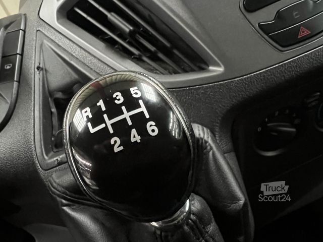 Kleinbus FORD Transit Custom 2.0 TdCi L1H1 9Sitze Motor Defect