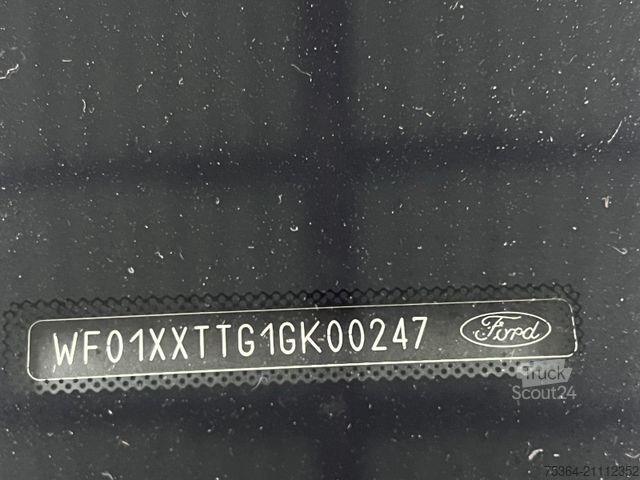 Kleinbus FORD Transit Custom 2.0 TdCi L1H1 9Sitze Motor Defect