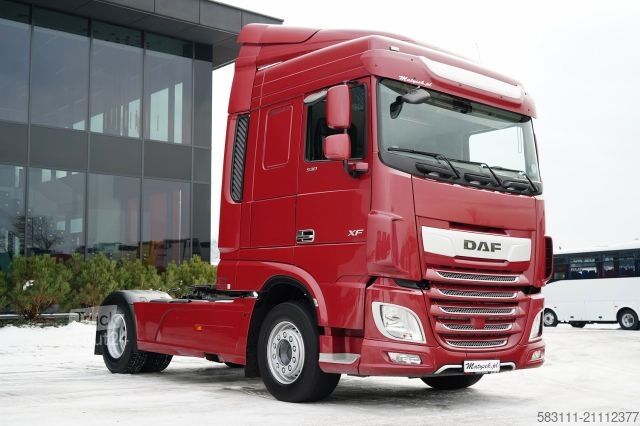 Standardowy ciągnik siodłowy DAF XF 530 / RETARDER / I-PARK COOL