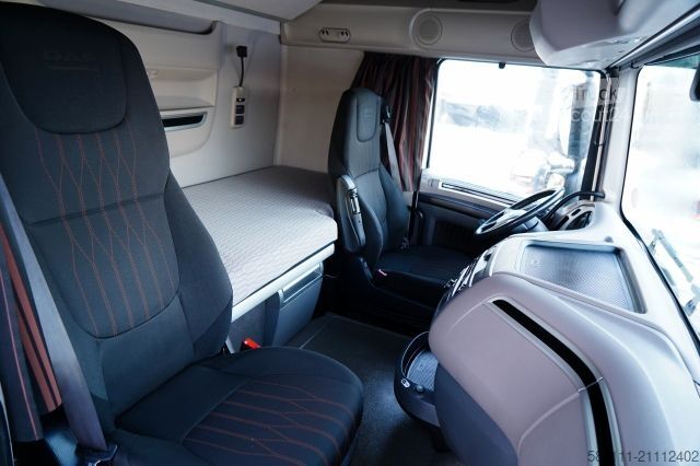 Standardowy ciągnik siodłowy DAF XF 480 / SUPER SPACE CAB / 2021