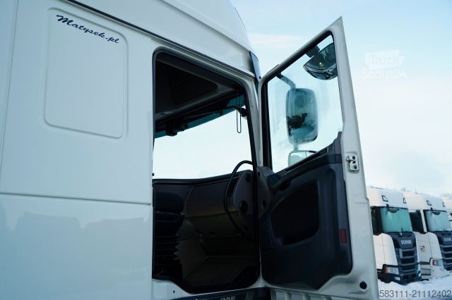 Standardowy ciągnik siodłowy DAF XF 480 / SUPER SPACE CAB / 2021