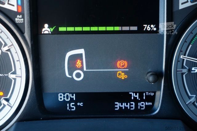 Standardowy ciągnik siodłowy DAF XF 480 / SUPER SPACE CAB / 2021