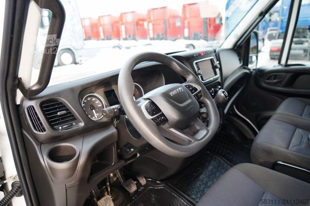 Furgoneta frigorífica IVECO DAILY 35-160 / KONTENER 4,3 M / WINDA-750kg / BL