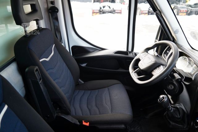 Furgoneta frigorífica IVECO DAILY 35-160 / KONTENER 4,3 M / WINDA-750kg / BL