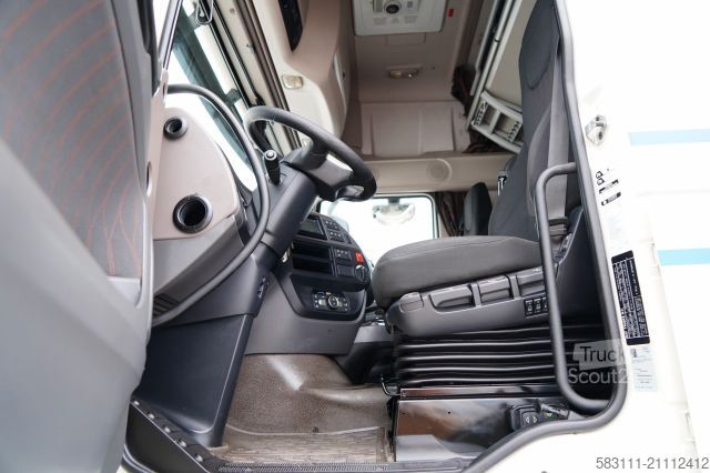 Standardowy ciągnik siodłowy DAF XF 480 / SUPER SPACE CAB / I-PARK COO